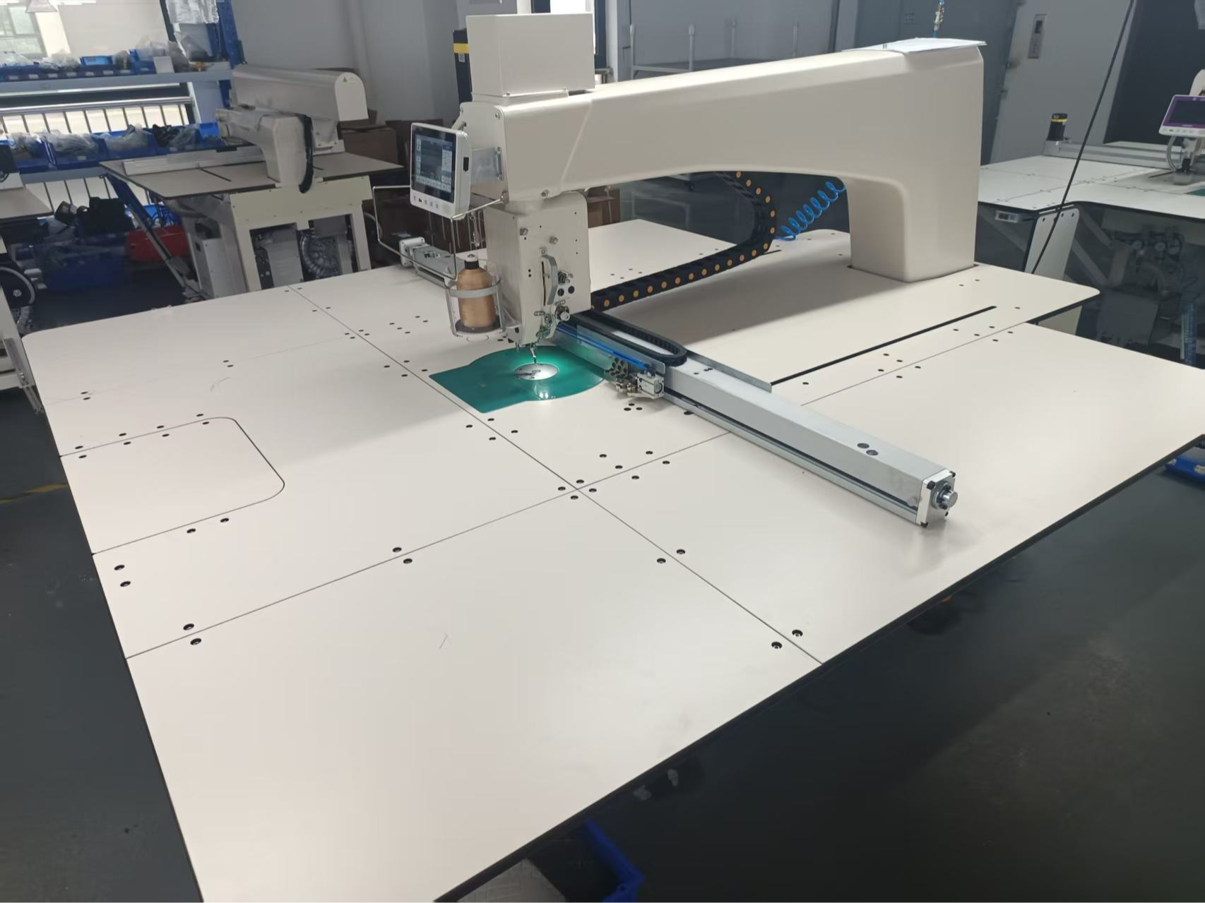 Ultra-high-speed rotary head intelligent dry template machine